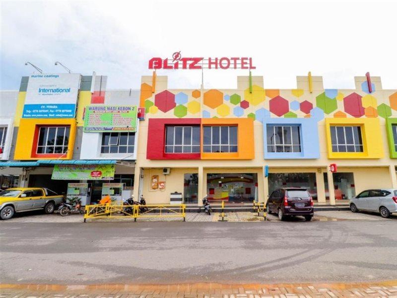 Blitz Hotell Batam Eksteriør bilde