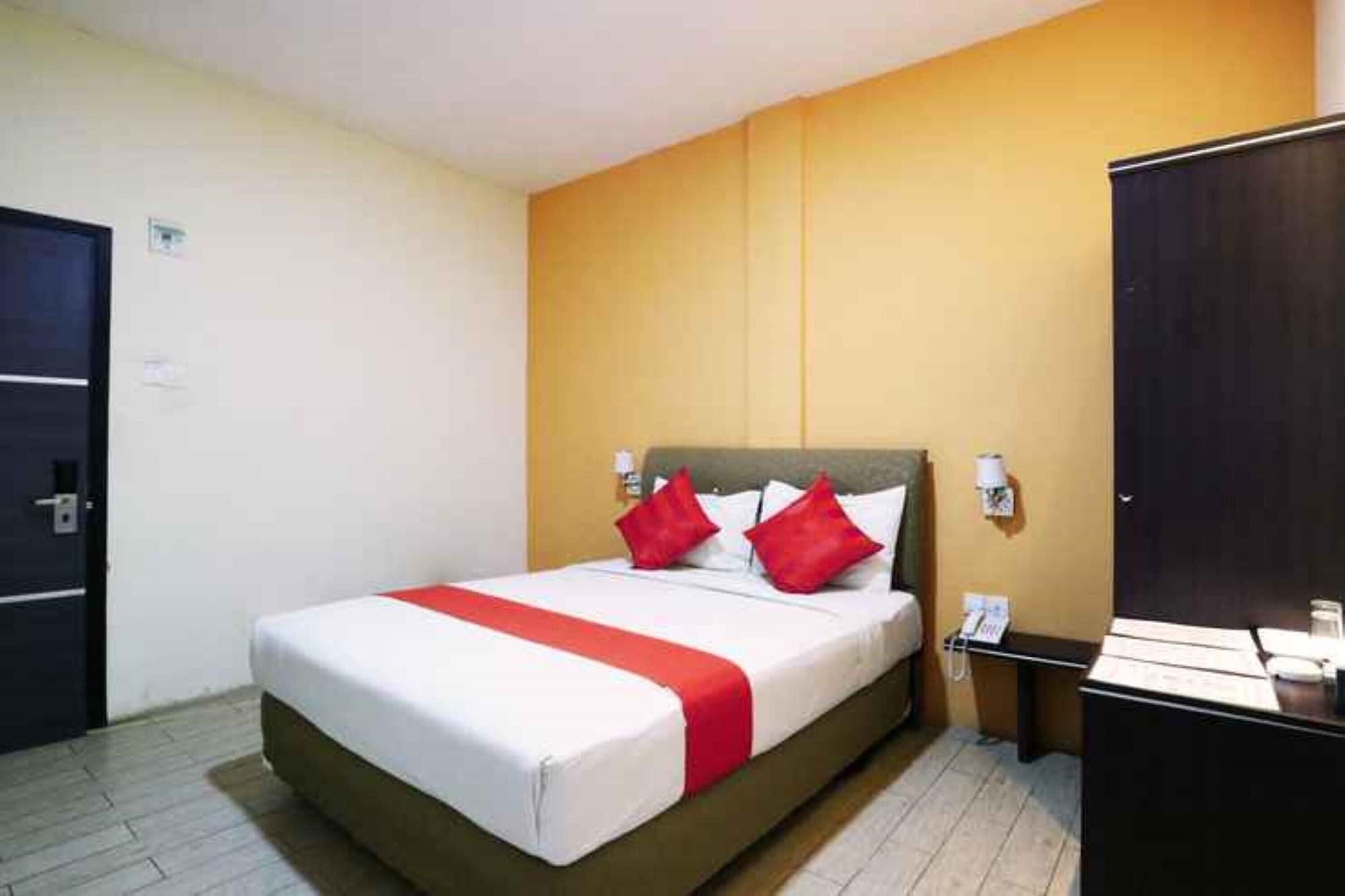 Blitz Hotell Batam Eksteriør bilde